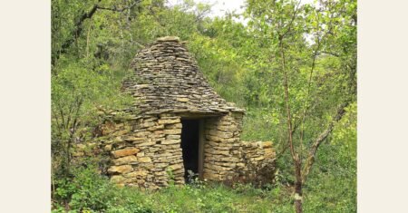 Besançon (Vesanção): a memória das cabordes de pedra seca